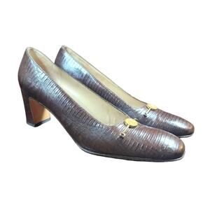 Vintage Ferragamo Brown Leather Reptile Print Medallion Pumps sz 8.5 4A width